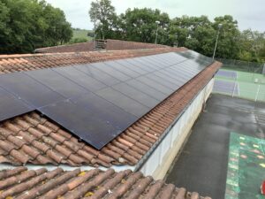 Pose panneaux photovoltaïques Aubiet, installateur photovoltaïque Gers - Pose panneaux solaires autoconsommation et revente pour le professionnel, installateur panneaux solaires Haute-Garonne, Gers, Ariège - Devis gratuit photovoltaïque, installation panneaux solaires sur mesure